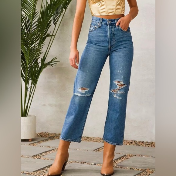 Levi's Denim - Levi’s Premium Ribcage Straight Ankle Size 28. Never worn